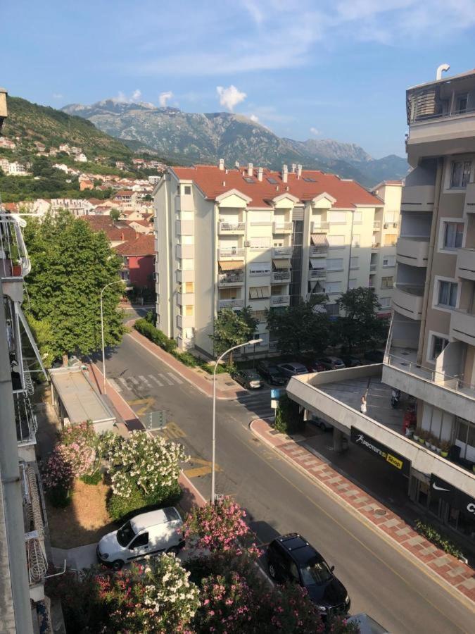 Mint Apartment Tivat Exteriör bild