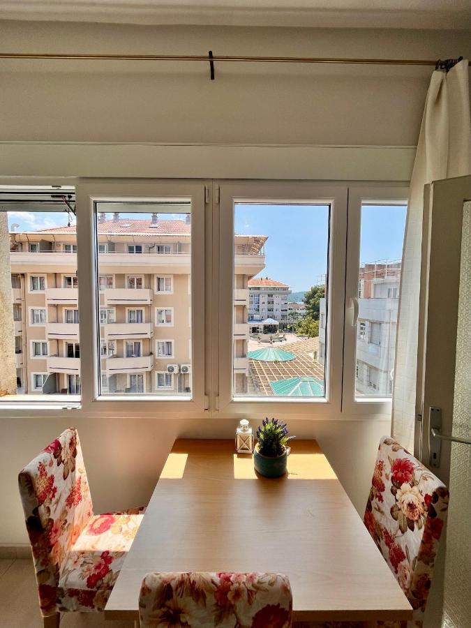 Mint Apartment Tivat Exteriör bild