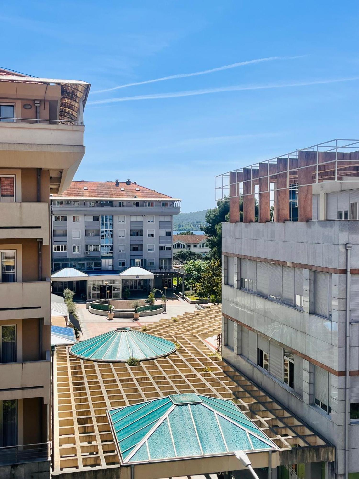 Mint Apartment Tivat Exteriör bild